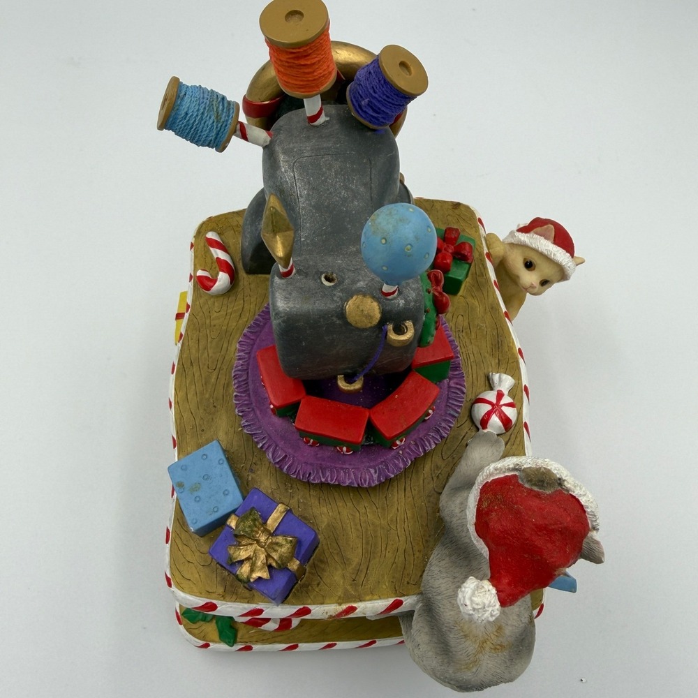 Sanrio Christmas Sewing Machine Music Box Cat Dog Holiday Decoration Collectible - Picture 4 of 11
